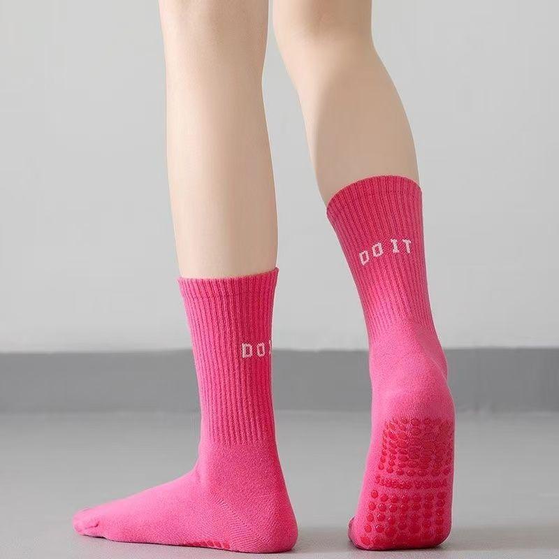 1 paire de chaussettes de spor - Pilates & Yoga Unleashed International Academy Yonkers avis et prix